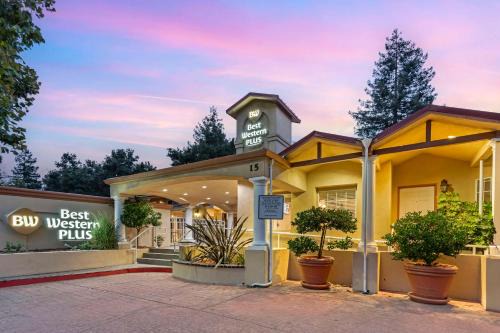 Allied Arts Hotel | Discover Best Western Plus Riviera: Family-Friendly Stay