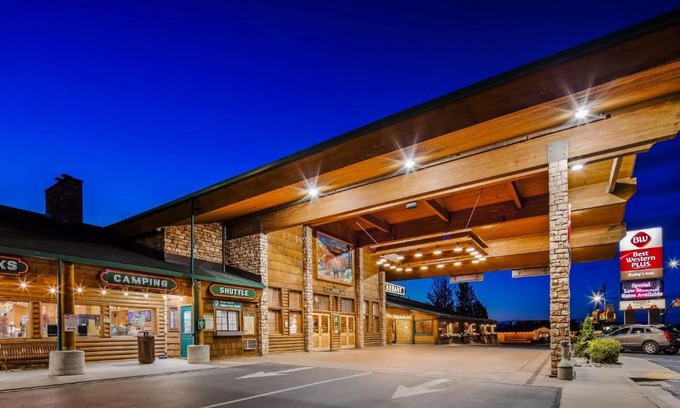 Bryce Canyon Hotel | Pet-Friendly Getaway at Best Western PLUS Ruby's Inn