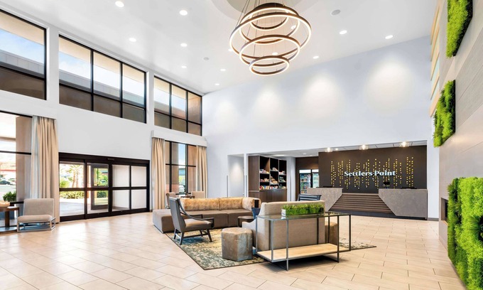 Washington Hotel | Guest Rated 9.6: Best Western Plus Settlers Point Awaits
