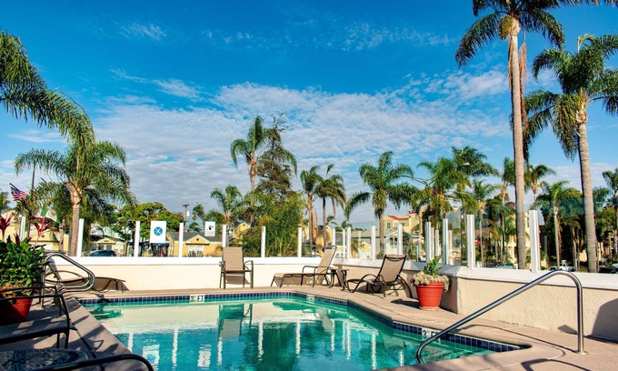 Coronado Hotel | Cozy Best Western Plus Suites on Coronado Island