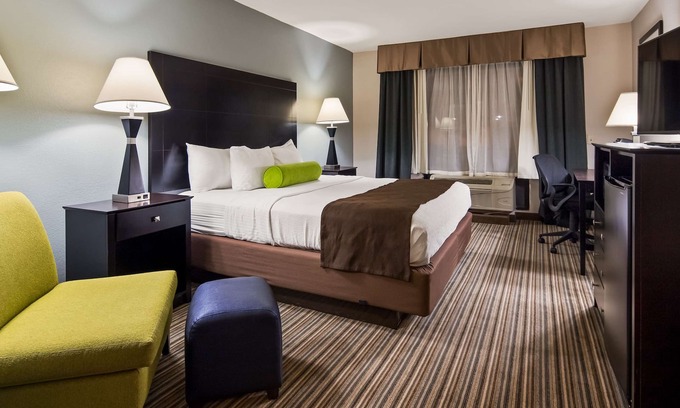 Nashville Hotel | Budget-Friendly Stay at Best Western Plus Sunrise Inn