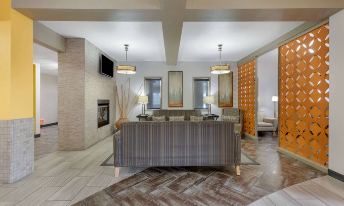 Farmington Hotel | Comfortable Getaway at Best Western Plus The Four Corners Inn