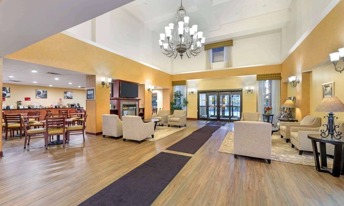 Victor Hotel | Discover Best Western Plus Victor Inn & Suites - 8.8/10 Rating