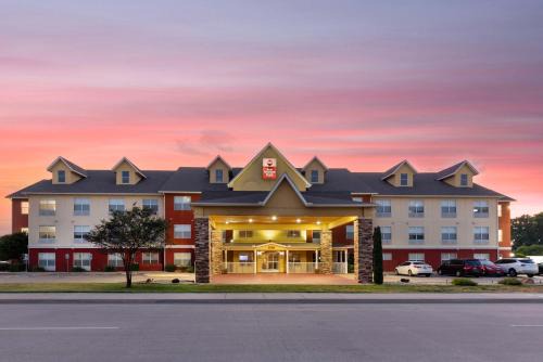 Bellmead Hotel | Enjoy Family-Friendly Stays at Best Western Plus Waco North