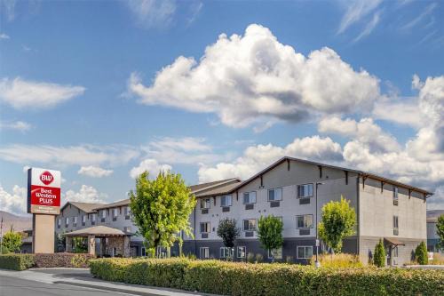 Wenatchee Hotel | Explore Best Western Plus Wenatchee with Pool & Hot Tub