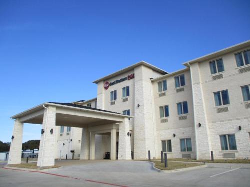 Wills Point Hotel | Highly Rated Best Western Plus Wills Point Awaits You