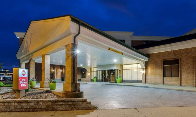 Wooster Hotel | Top-Rated Best Western Plus Wooster Hotel & Conference Center