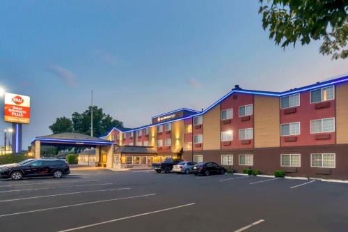 Yakima Hotel | Pet-Friendly Retreat at Best Western Plus Yakima Hotel