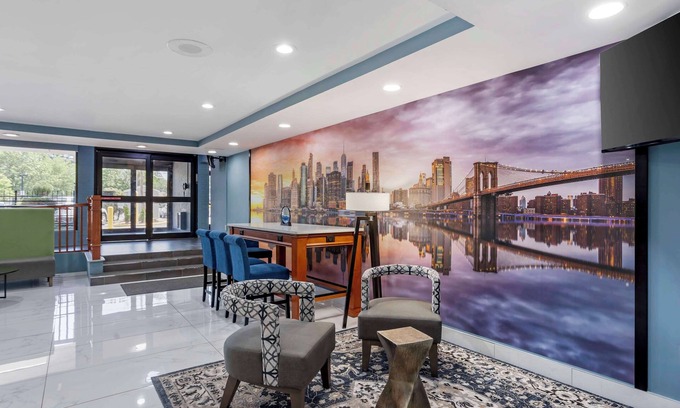 East Brunswick Hotel | Convenient Getaway at Best Western Rutgers University Hotel