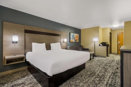Temple Hotel | Comfortable Stay at Best Western Temple Inn & Suites