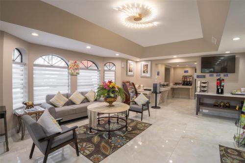 St. Augustine Beach Hotel | Ideal Getaway at Best Western Seaside Inn with Ocean Views