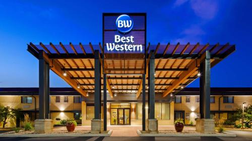 Madison Hotel | Pet-Friendly Getaway at Best Western West Towne Suites