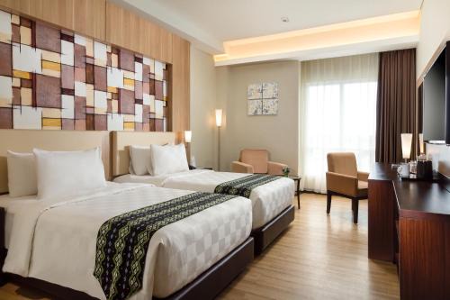 Banjarmasin Hotel | Oceanfront Bliss at Best World Kindai Hotel - 4 Star Stay