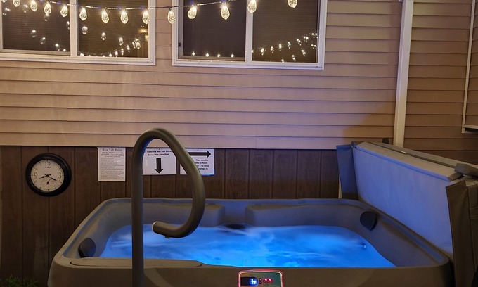 Potsdam Apartment | Top-Rated Retreat at Beth's Place with Hot Tub & Amenities