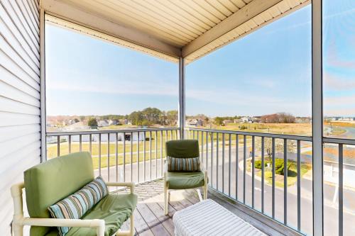 Ocean View House | Family-Friendly Getaway at Bethany Bay with Pool Access