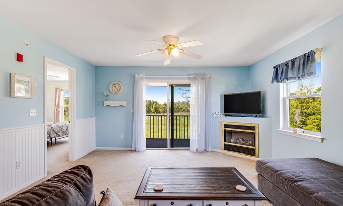 Ocean View Condo | Pet-Friendly Bethany Bay Condo with Pool and Ocean View