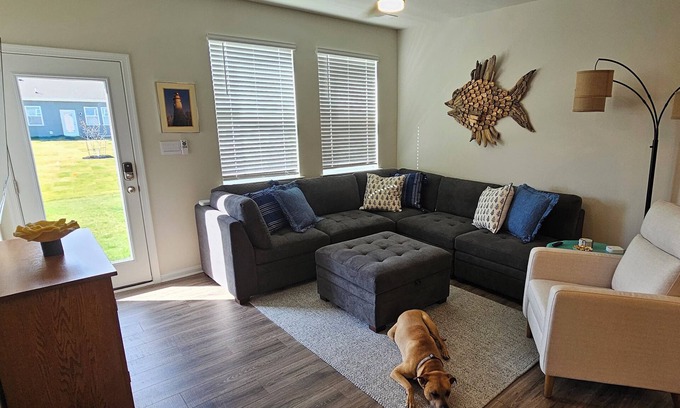 Millville House | Beachfront Townhome with Pool Access for Families and Pets