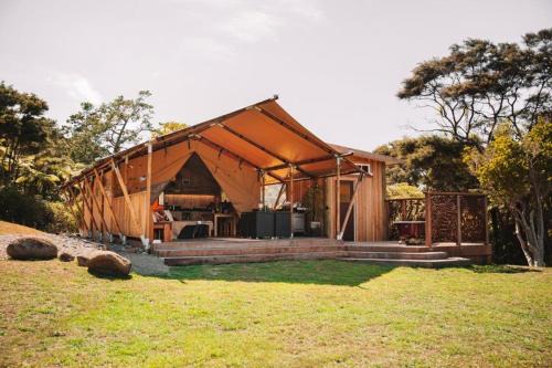 Waitakere Other | Bethells Luxury Retreat - Auckland Glamping