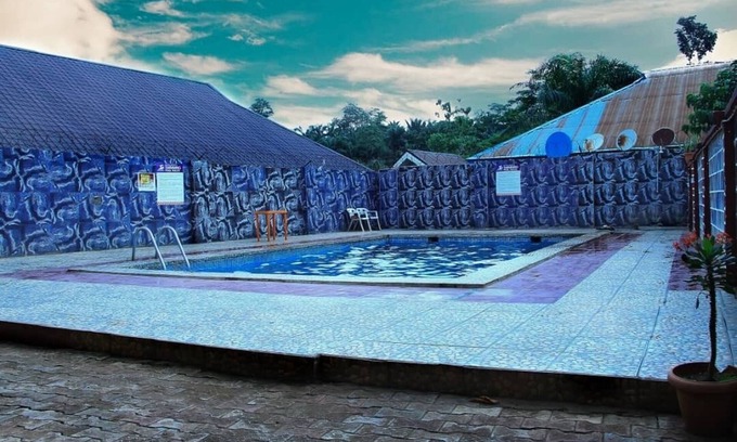 Ikom Hotel | Discover Betteh Hotel and Resort with Pool & Family Fun