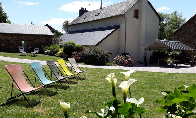 La Selve Cottage | Tranquil Stay Near Rodez, Albi & Millau with Pool Access