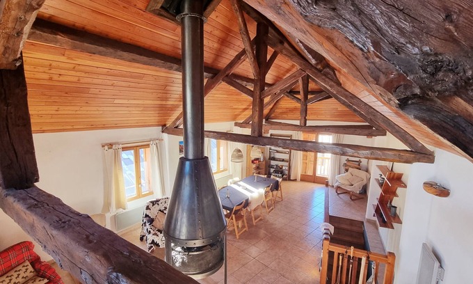 Chateau-Ville-Vieille Ski Chalet | Beau Chalet Plein Sud: Family-Friendly Comfort & Top-Rated Stay