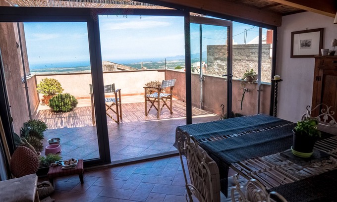 Cuglieri House | Ideal Getaway at Between Seas and Monti with Ocean View