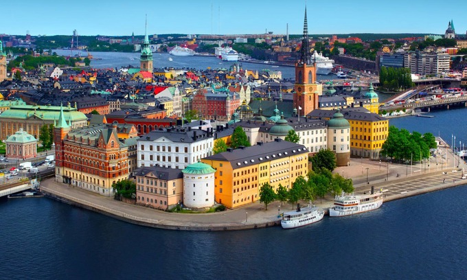 Ursvik House | Perfect Getaway: City Life Meets Nature Near Stockholm