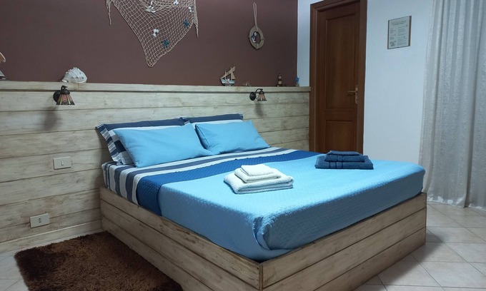 Zona XXX Castel Fusano House | Cozy Stay at Guest Room "Sottocoperta" by the Sea