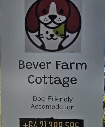 Waitoki House | Experience Comfort at Bever Farm: Pet & Child Friendly Stay