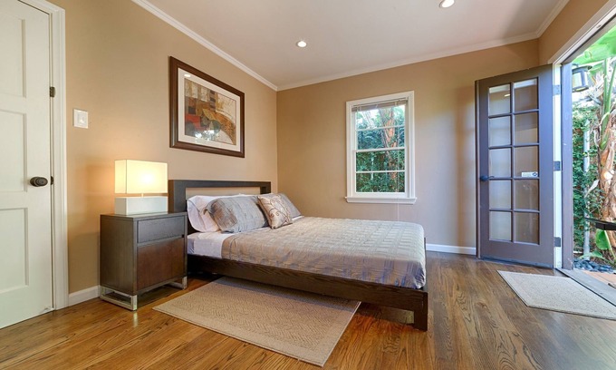 Fairfax District House | Top-Rated Beverly Grove Garden Suite with Spa & Breakfast