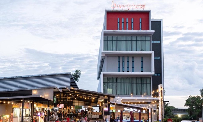 Larut Hotel | Explore Beverly Hotel: Family-Friendly with Great Amenities