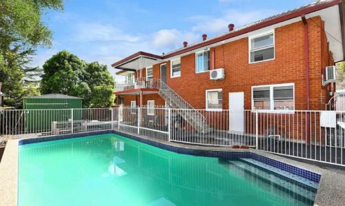 Bexley North House | Comfortable Bexley 5Br Home with Pool & Family-Friendly Amenities