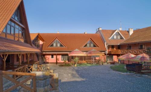 Bezmerov Hotel | Discover Bezměrovský dvůr Kroměříž: Family-Friendly Stay