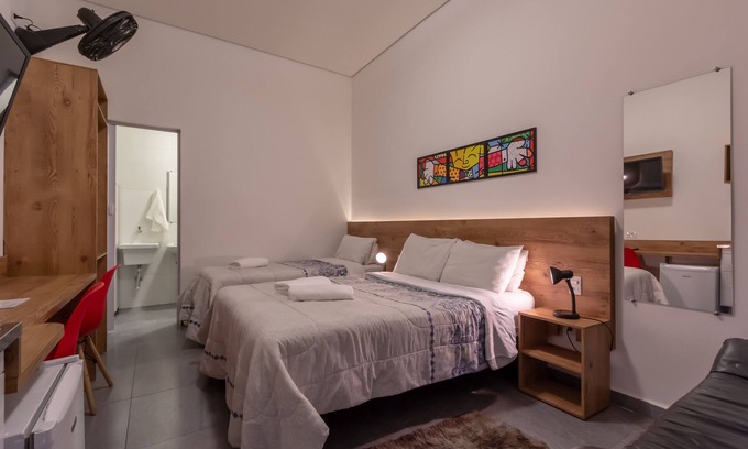 Bras Apartment | Relaxing BH Studio: Pet Friendly with Spa & Kitchen Amenities