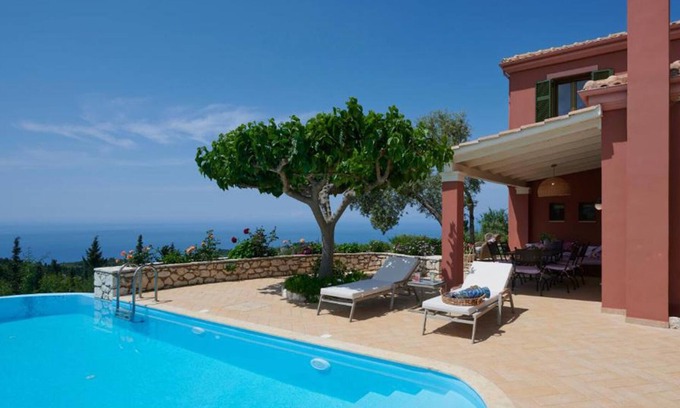 Kavallos Villa | Relax at Villa Lefkada: Family-Friendly & Pet Welcome