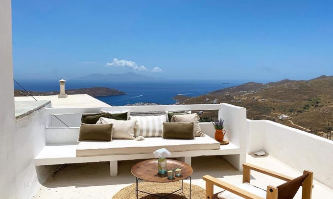 Serifos Villa | Family-Friendly Villa Serifos with Breakfast and Kitchen