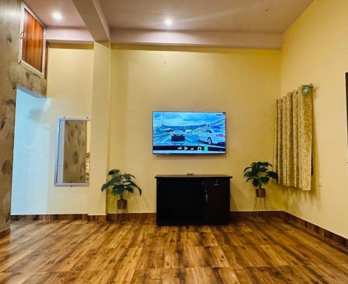 Jaipur Apartment | Experience Bhanu Bhawan: 10/10 Rated with Breakfast & Kids' Fun