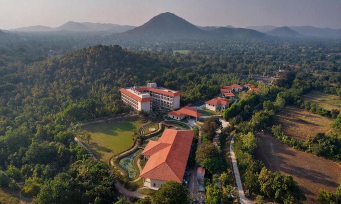 Jambughoda Hotel | Relax at Bhanu The Fern Forest Resort & Spa in Jambughoda