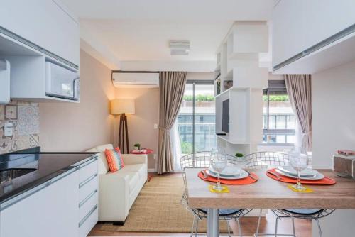 Vila Madalena Apartment | Modern Studio Stay with Pool in Vila Madalena