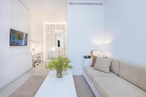 Distrito Noroeste Apartment | Exceptional Stay at BHost - Lumière Suites: Child Friendly & Rated 9.2