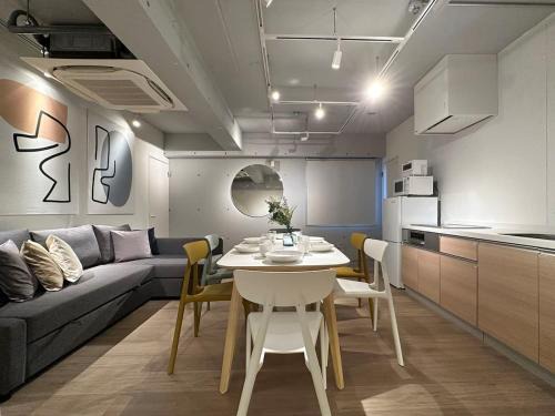 Hiroshima City Centre Apartment | Stylish bHOTEL Art Bldg: Prime Location & Family Friendly