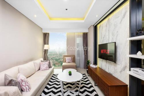 Kebon Jeruk Apartment | Relax at Bianco by Kozystay - Family-Friendly Oasis