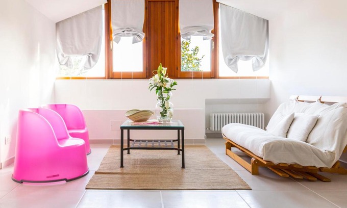 Montecchio Bed & Breakfast | Pet-Friendly Retreat at Bianco Nuvola - Rated 9.7/10
