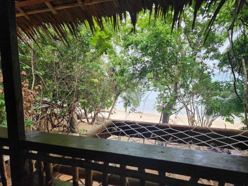 El Nido Cabin | Bice Overlooking Cabins Darocotan