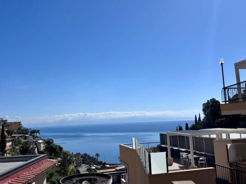 Taormina Apartment | Bidduzza House