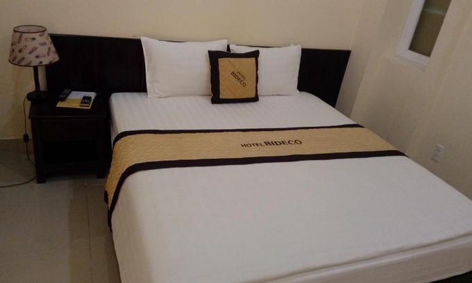 Thu Dau Mot Apartment | Budget-Friendly Bideco Hotel with Breakfast & Accessibility