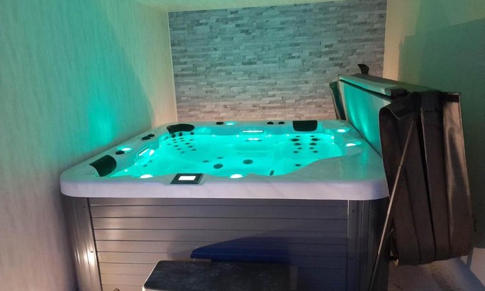 Aguessac Apartment | Relax at Bien-Être de l'Aveyron: Rated 9.7/10 with Spa