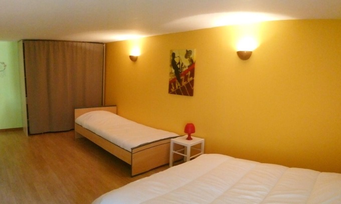 Saint Nazaire sur Charente Condo | Bien Dans Résidence Avec Piscine