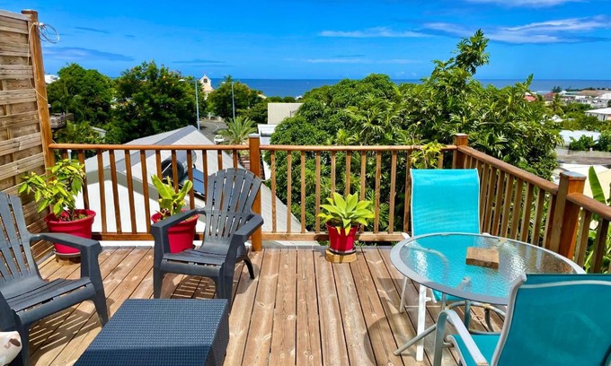 Saint-Pierre De La Reunion Apartment | Discover Oceanfront Bliss at Résidence Ylang Ylang