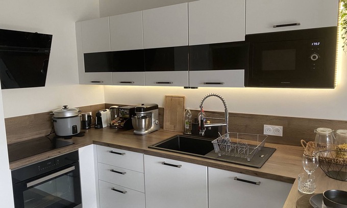 Dugny Apartment | Discover Your Peaceful Retreat Just Outside Paris